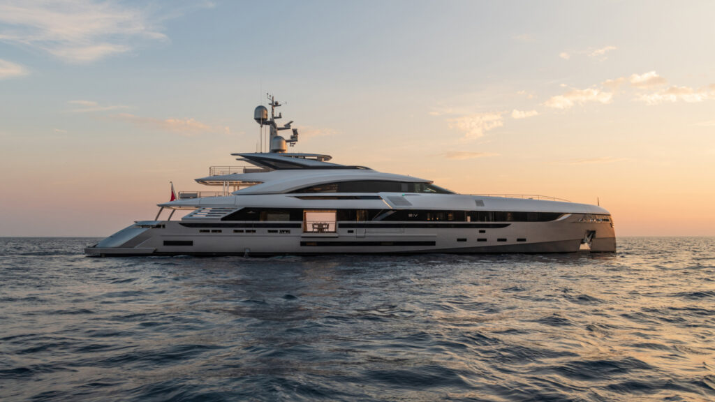 Top 5 Must-See Yachts at FLIBS 2025: IYG's Brokerage Picks