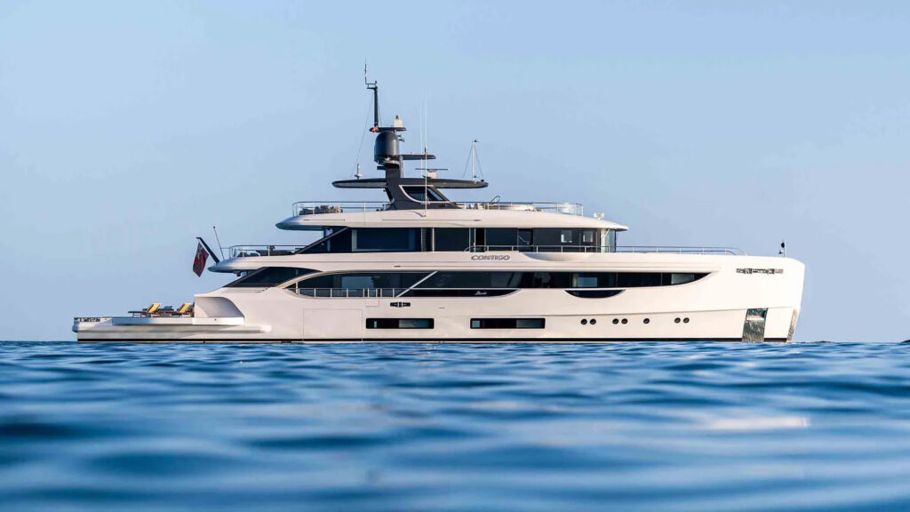 Benetti Oasis 40M
