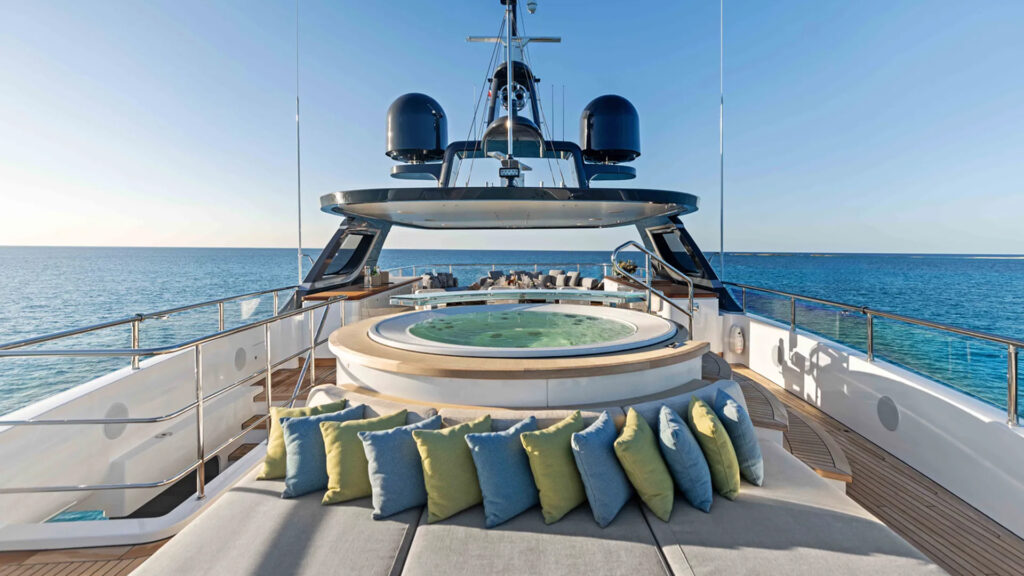 Benetti Oasis 40M yacht