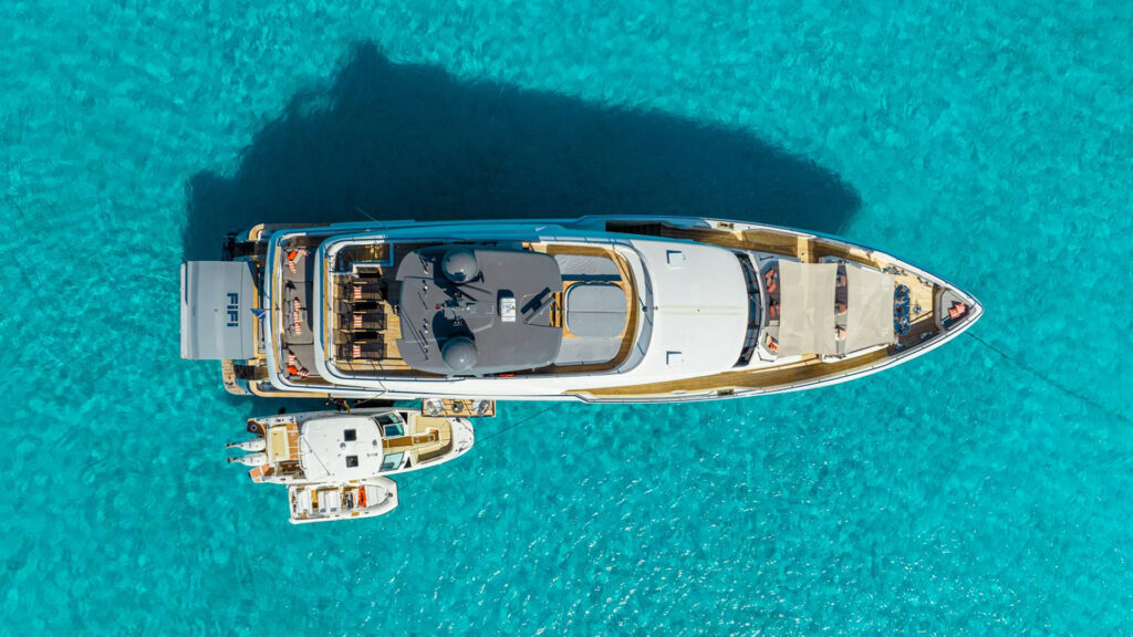 FIFI Custom Line 108 Exterior